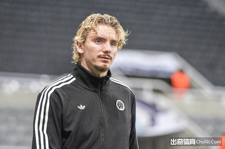 中甲联赛落,广州队,上海嘉定汇,爱游戏体育,爱游戏体育app,爱游戏体育官网,爱游戏体育下载,爱游戏体育入口