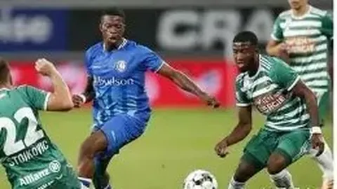 “寒冬将至，长春亚泰基地开启保暖升级！‘小雪’节气来临，天然草坪添上温暖‘双层保温被’”